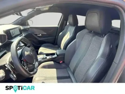 Photo 11 Peugeot 2008  1.2 PureTech 130ch S&S GT EAT8