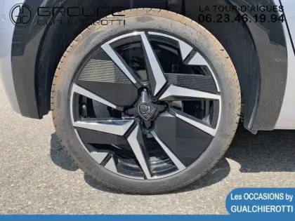 Photo 12 Peugeot 208  1.2 Hybrid 110ch GT e-DCS6