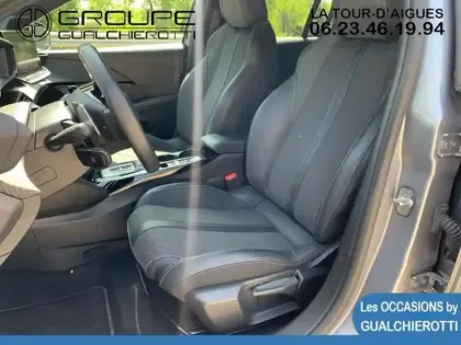 Photo 8 Peugeot 208  1.2 Hybrid 110ch GT e-DCS6