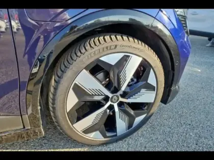 Photo 9 Renault Megane  E-Tech Electric EV60 220ch Techno super charge -B