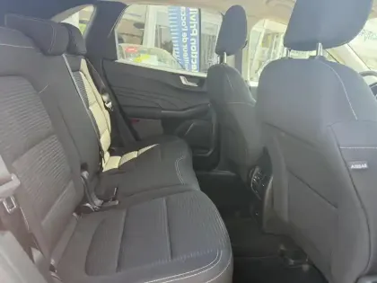 Photo 11 Ford Kuga  2.5 Duratec 190ch FHEV Titanium BVA