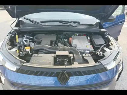 Photo 6 Renault Captur  1.6 E-Tech full hybrid 145ch esprit Alpine