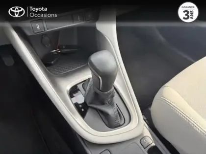 Photo 13 Toyota Yaris  116h Iconic 5p MY22