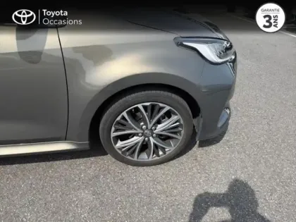 Photo 10 Toyota Yaris  116h Iconic 5p MY22