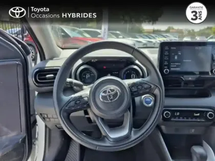 Photo 8 Toyota Yaris  116h Design 5p MY22