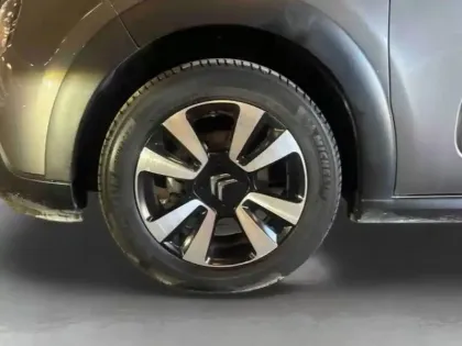 Photo 10 Citroën C3  1.2 PureTech 110ch S&S Shine 124g