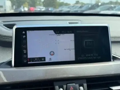 Photo 14 BMW X1  sDrive18iA 140ch xLine DKG7
