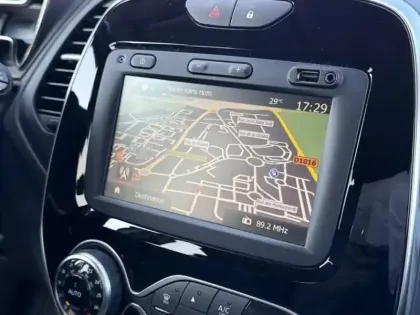 Photo 11 Renault Captur  1.3 TCe 130ch FAP Intens EDC