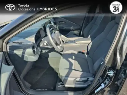 Photo 10 Toyota C-HR  1.8 Hybride 140ch Dynamic MY25
