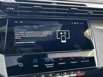Photo 14 Peugeot 308  1.2 Hybrid 145ch GT e-DCS6
