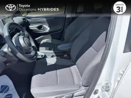 Photo 10 Toyota Yaris  116h Design 5p MY22