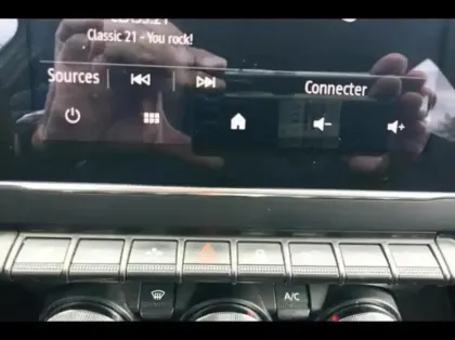 Photo 10 Renault Captur  Initiale Paris E-TECH Plug-in 160