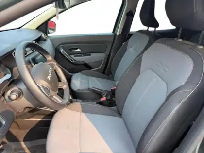Photo 7 Dacia Duster  1.3 TCe 150ch FAP Extreme 4x2 EDC