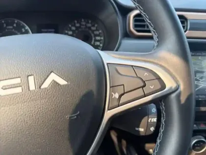 Photo 15 Dacia Duster  1.3 TCe 150ch FAP Extreme 4x2 EDC