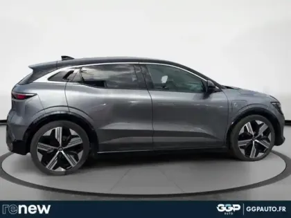 Photo 5 Renault Megane  E-Tech Electric EV60 220ch Iconic optimum charge -B