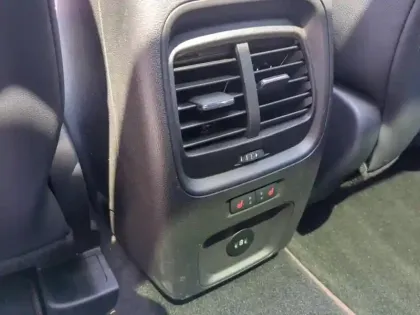 Photo 13 Ford Kuga  2.5 Duratec 180ch Hybrid FlexiFuel ST-Line X Powershift