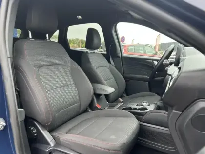 Photo 10 Ford Kuga  2.5 Duratec 190ch FHEV E85 ST-Line BVA