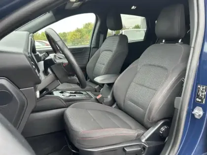 Photo 9 Ford Kuga  2.5 Duratec 190ch FHEV E85 ST-Line BVA