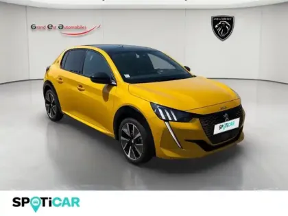 Photo 8 Peugeot 208  e- 136ch GT