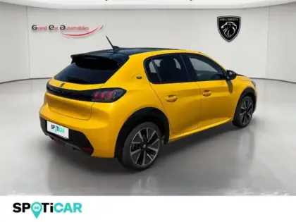 Photo 6 Peugeot 208  e- 136ch GT
