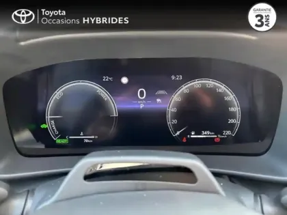 Photo 13 Toyota C-HR  1.8 Hybride 140ch Dynamic MY26