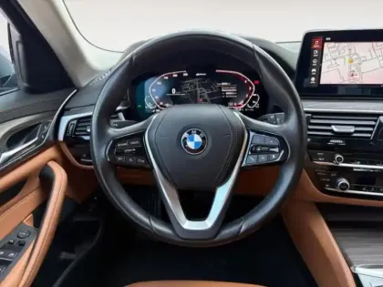Photo 5 BMW Serie 5 Série 5 Touring 530eA xDrive 292ch Luxury Steptronic 10cv