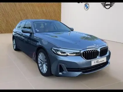 Photo 13 BMW Serie 5 Série 5 Touring 530eA xDrive 292ch Luxury Steptronic 10cv