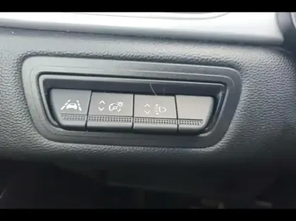 Photo 10 Renault Captur  1.3 TCe 140ch Intens