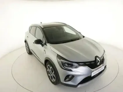 Photo 8 Renault Captur  1.6 E-Tech hybride 145ch Intens -21