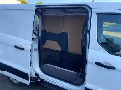 Photo 8 Ford Transit Connect Fourgonnette L2 1.0E 100ch E85 Trend Business