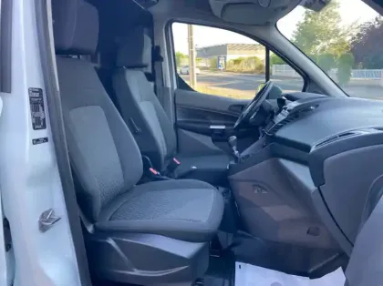 Photo 26 Ford Transit Connect Fourgonnette L2 1.0E 100ch E85 Trend Business