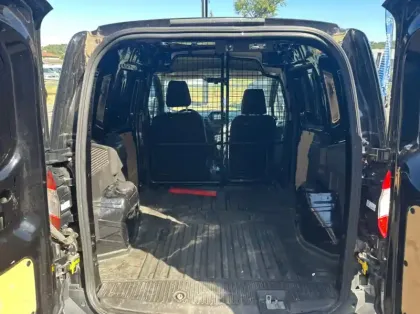 Photo 10 Ford Transit Courier Fourgonnette 1.0E 100ch Stop&Start Trend