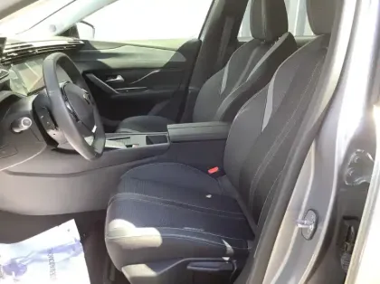 Photo 10 Peugeot 308 Hybrid 145 e-DCS6 Allure