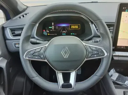 Photo 17 Renault Captur Nouveau E-Tech full hybrid 160 ch esprit Alpine