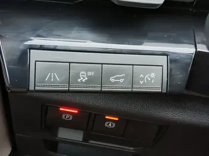 Photo 25 Renault Espace VI E-Tech hybrid 200 Iconic