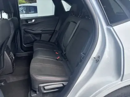 Photo 8 Ford Kuga 2.5 Duratec 180ch Hybrid FlexiFuel ST-Line X Powershift