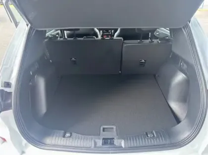 Photo 10 Ford Kuga 2.5 Duratec 180ch Hybrid FlexiFuel ST-Line X Powershift
