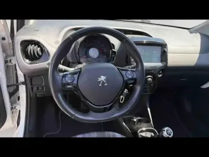 Photo 14 Peugeot 108 VTi 72 Top! Style 5p