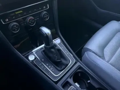 Photo 14 Volkswagen Golf Carat Exclusive BMT