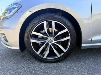 Photo 8 Volkswagen Golf Carat Exclusive BMT