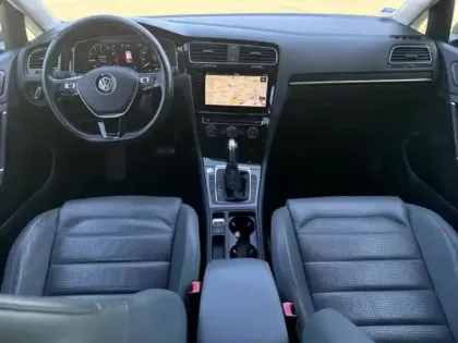 Photo 10 Volkswagen Golf Carat Exclusive BMT