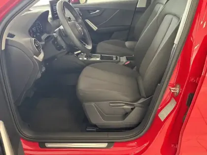Photo 16 Audi Q2 35 TDI 150CH Car Play Radar Ar