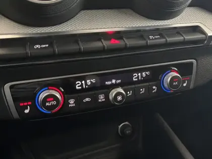 Photo 18 Audi Q2 35 TDI 150CH Car Play Radar Ar
