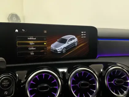 Photo 12 Mercedes Classe A A 200 Compacte