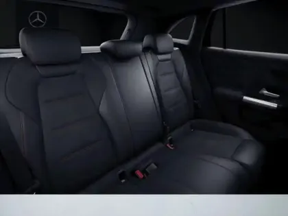 Photo 22 Mercedes GLA 220 d 4MATIC AMG Line
