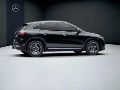 Photo 18 Mercedes GLA 220 d 4MATIC AMG Line