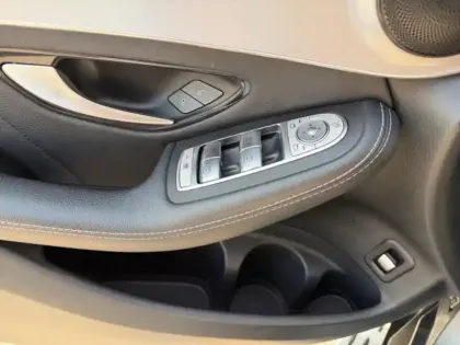 Photo 10 Mercedes GLC  400 d 4MATIC SUV AMG Line