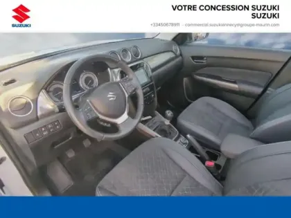Photo 11 Suzuki Vitara  1.4 Boosterjet Hybrid 129ch Style Allgrip