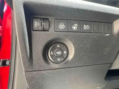 Photo 14 Citroën C4  Moteur électrique 136ch (100 kW) Shine Pack Automatique