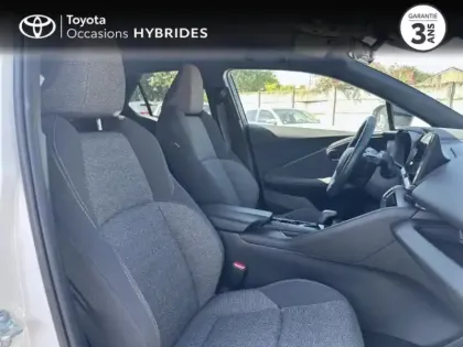 Photo 5 Toyota C-HR  2.0 Hybride Rechargeable 225ch Graphic MY26